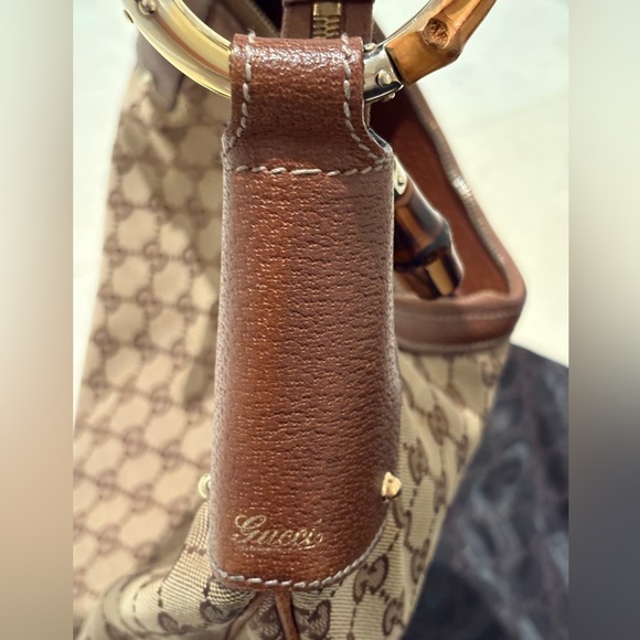 GUCCI vintage Half Moon Hobo Bag with Bamboo Handles - Picture 9 of 12